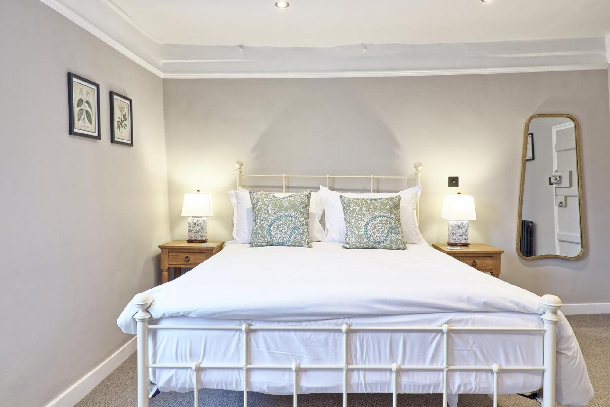 Ranfield'S Brasserie Hotel Rooms Coggeshall Exteriör bild