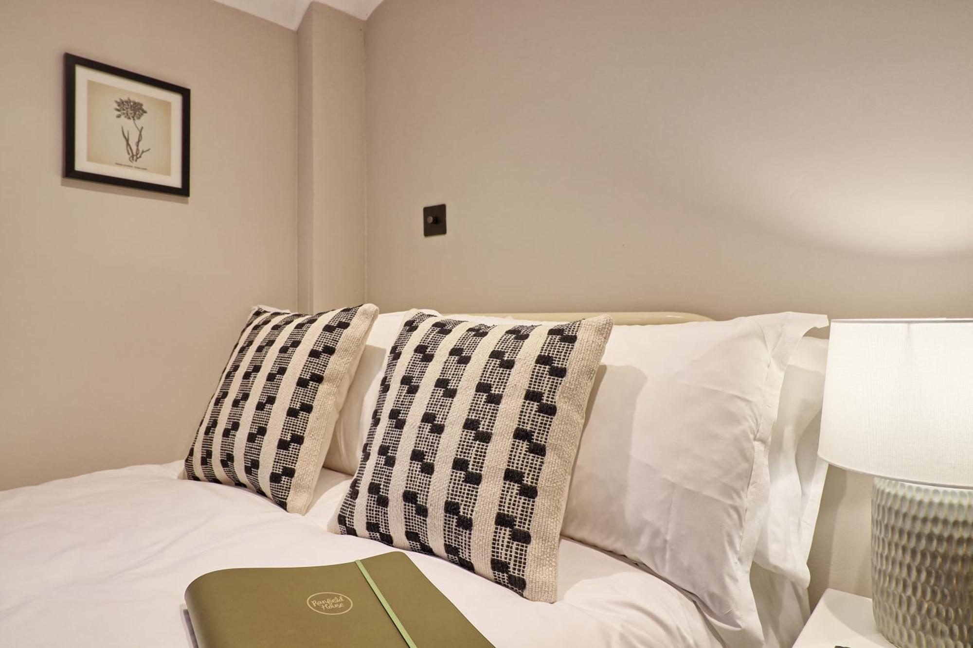 Ranfield'S Brasserie Hotel Rooms Coggeshall Exteriör bild